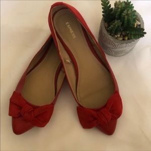 Express Pointed Flats